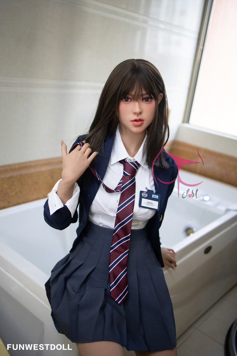 FUNWEST® Lucy 165cm (5.4') 032# C-CUP TPE 娃娃評論：型號 2805