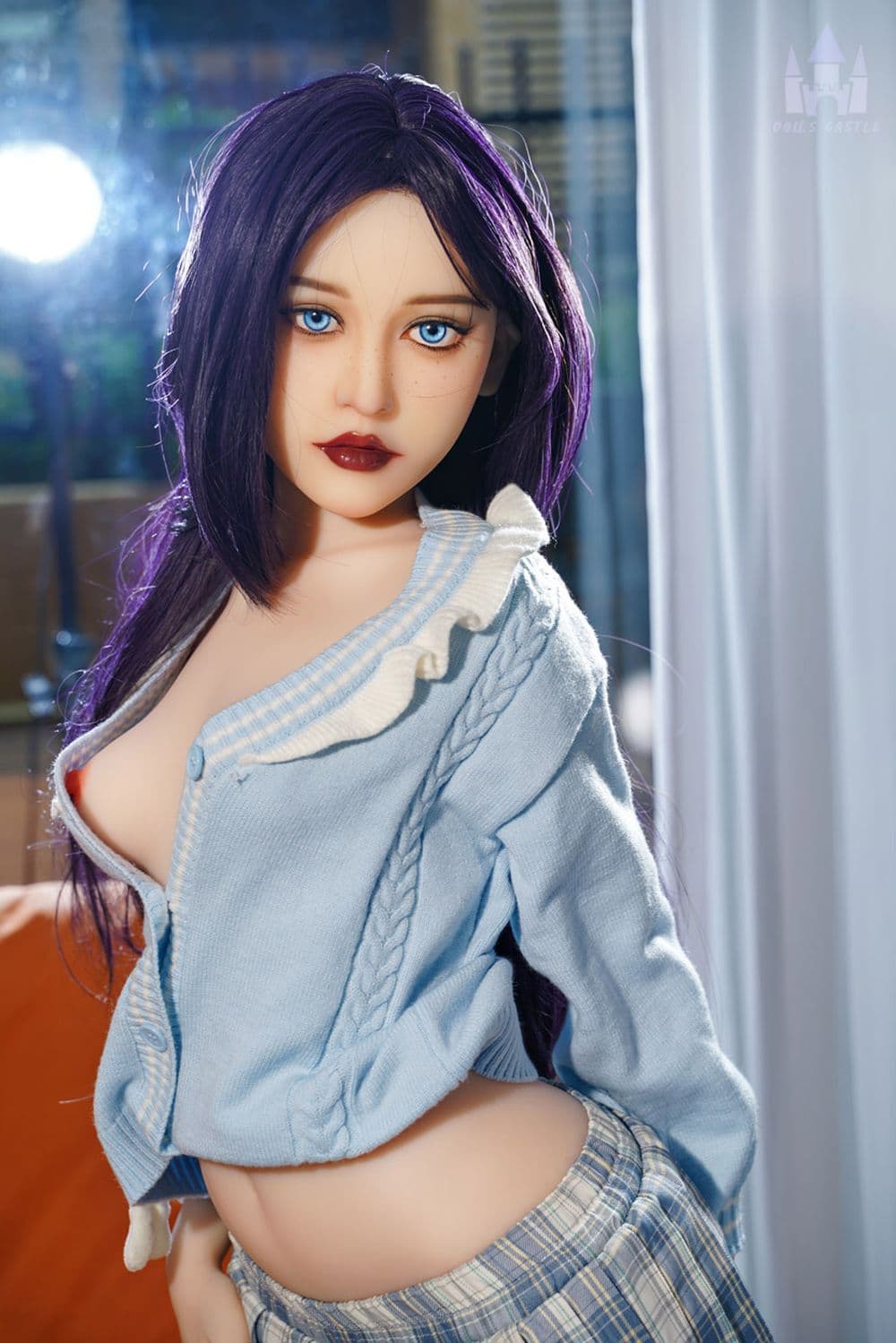 150cm/4ft11 Andrea：Dolls Castle 推出的小胸全 TPE 性愛娃娃評測
