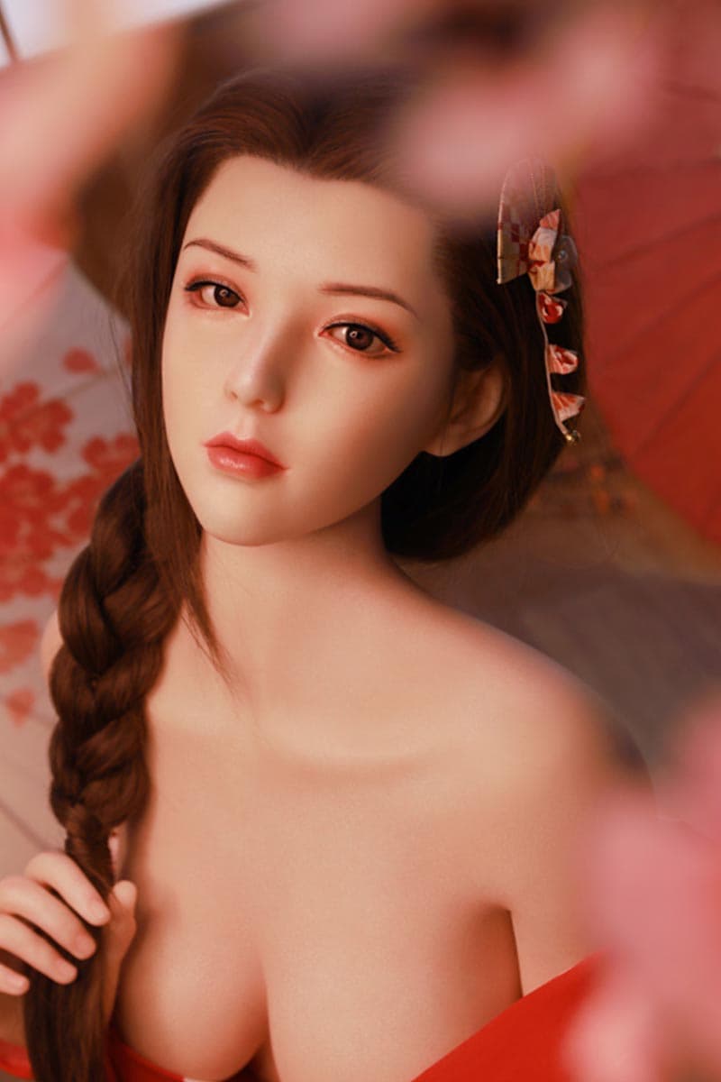 評論：Aki - 165 公分/5 英尺 5 英寸逼真的矽膠性愛娃娃體驗