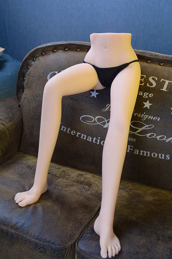 Aibei Doll Alina：迷人逼真的性愛娃娃腿部軀幹評測